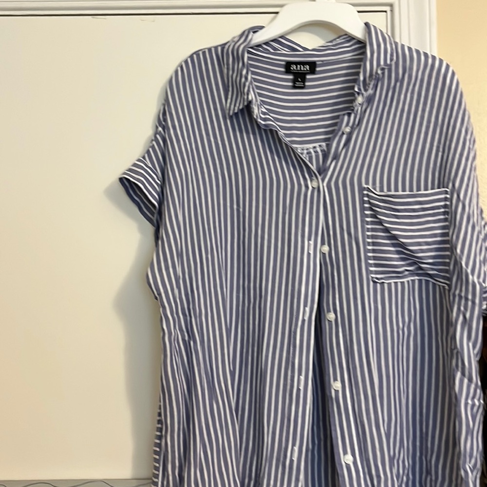 Ana button up
